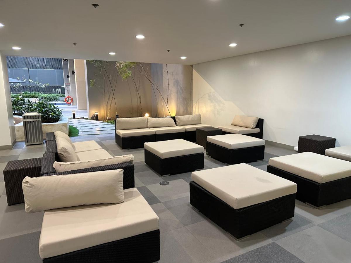 S Residences Tower 3 Moa Luxe Staycation By C Маніла Екстер'єр фото